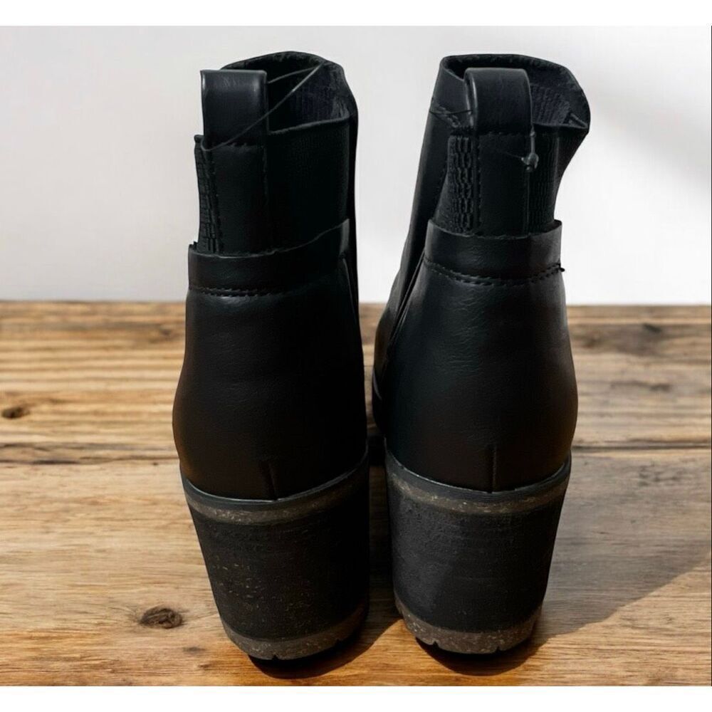 KORKS Elsie Ankle Lug Boots Black Size 9.5M - Picture 5 of 7